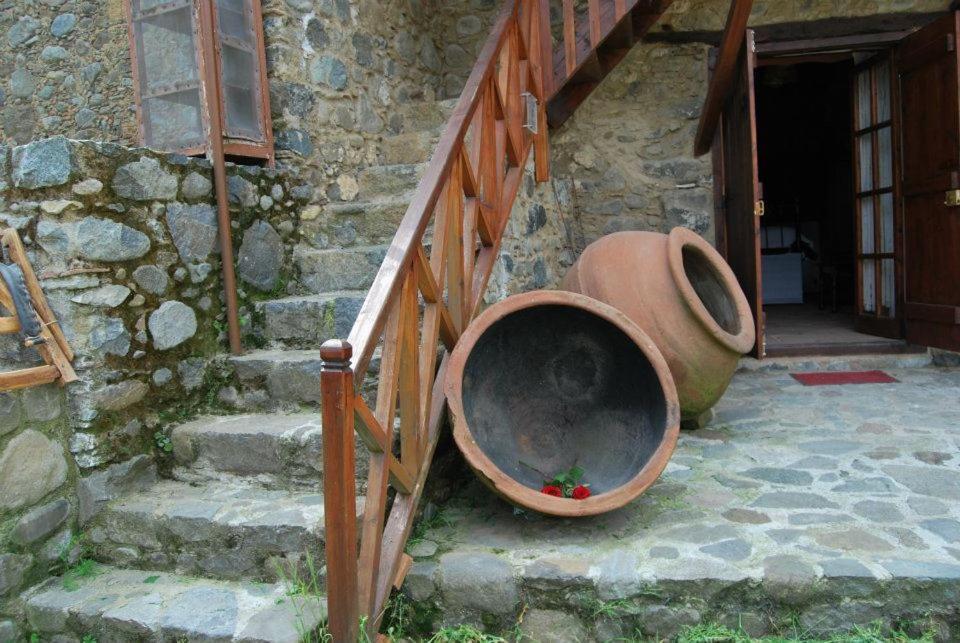 Xenis House Guest House Galata Bagian luar foto